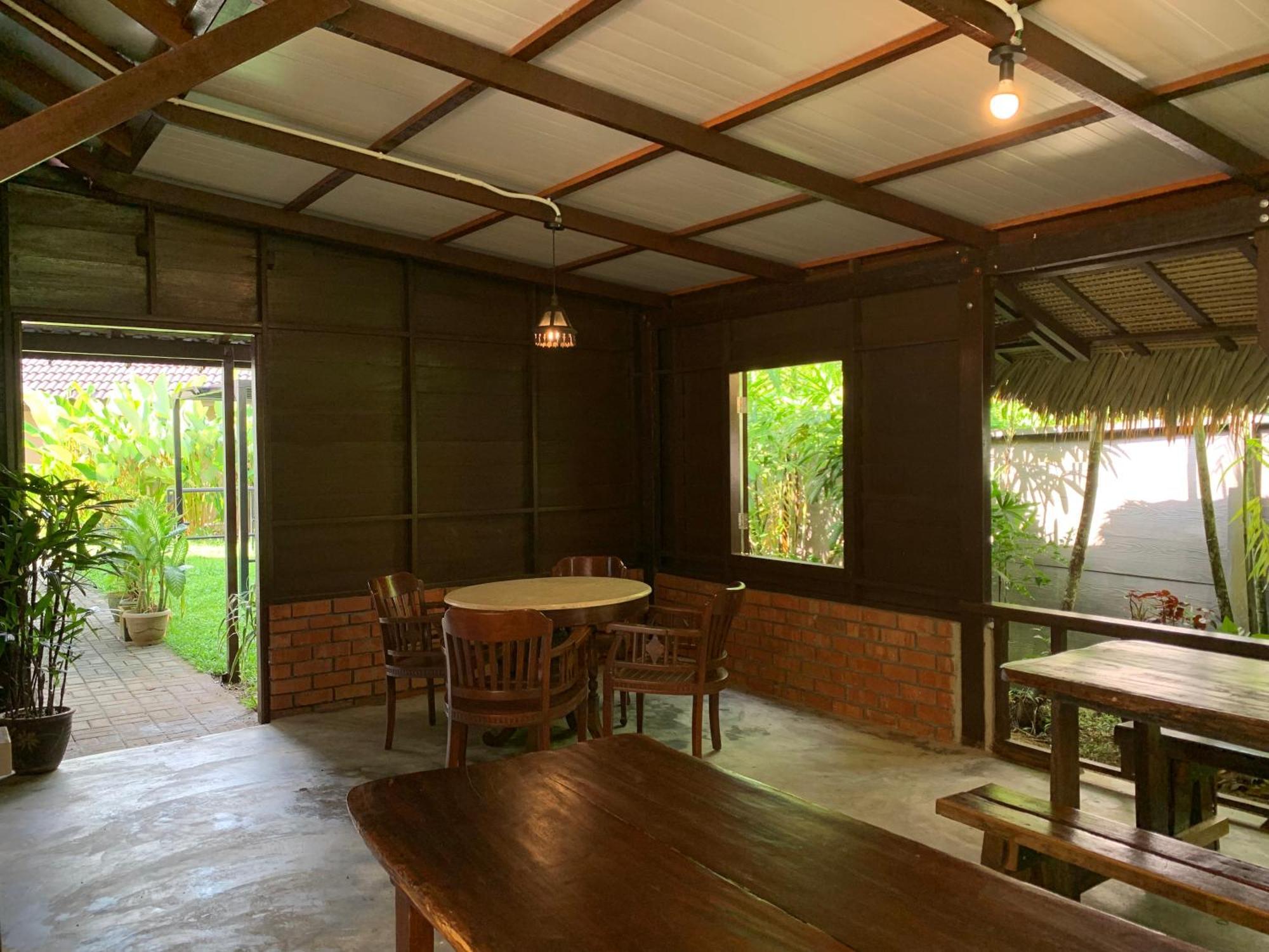 Ferienwohnung Bambu Getaway Kuah Exterior foto