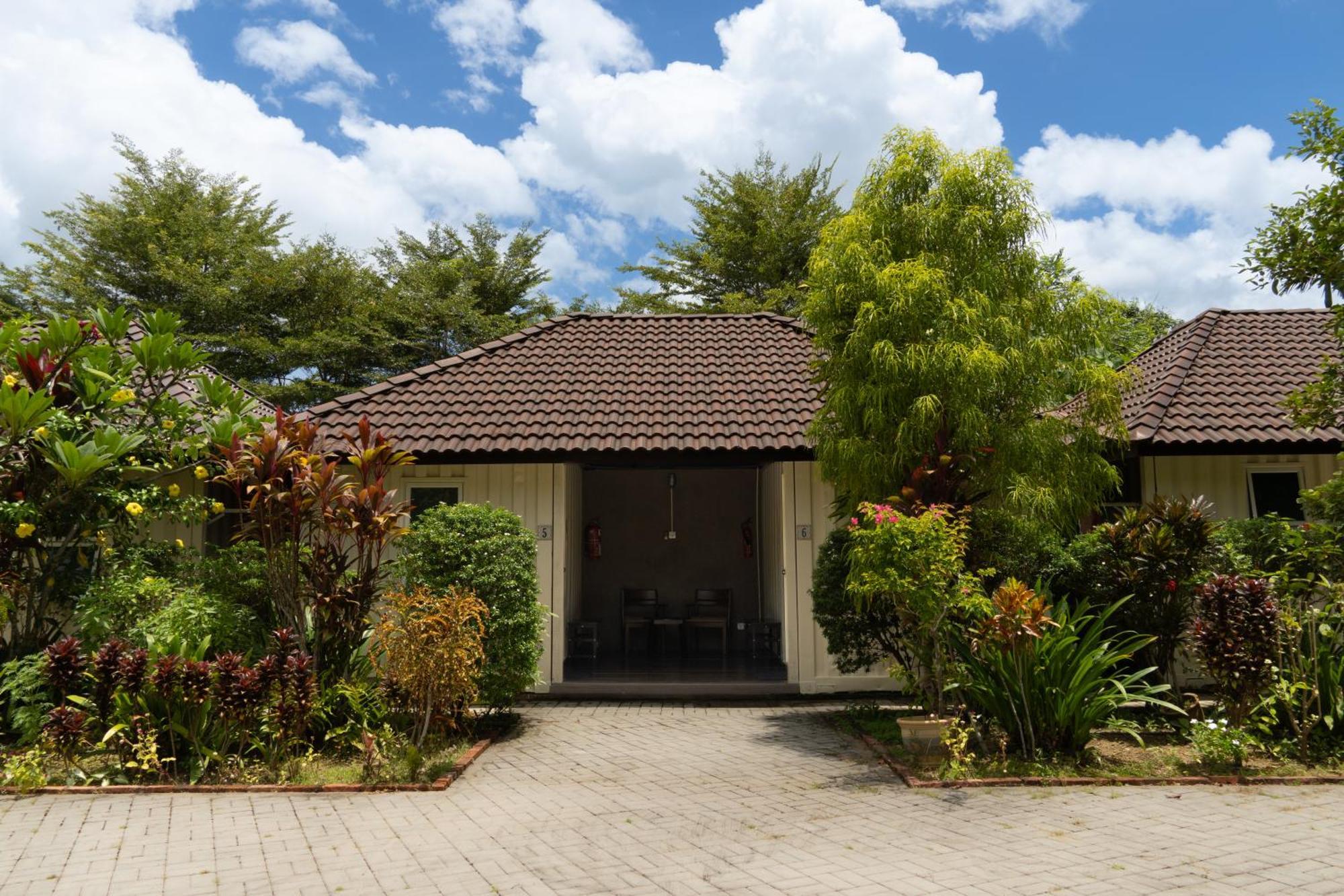 Ferienwohnung Bambu Getaway Kuah Exterior foto